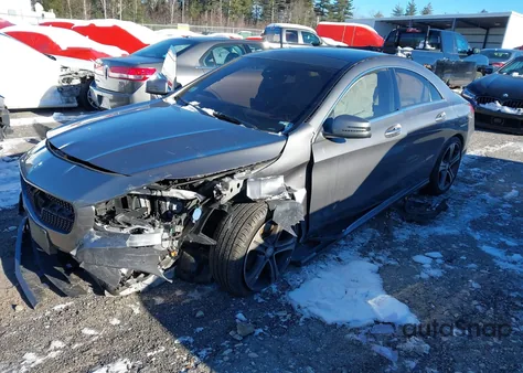 2015 Mercedes-Benz Cla 250 4Matic z USA, uszkodzony, nr VIN WDDSJ4GB9FN275405